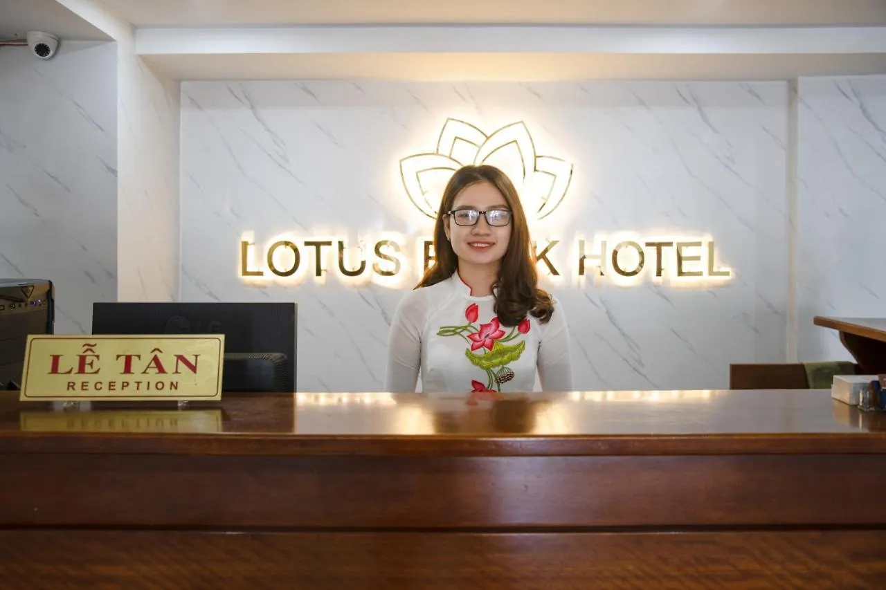 Lotus Rock Hotel Da Nang