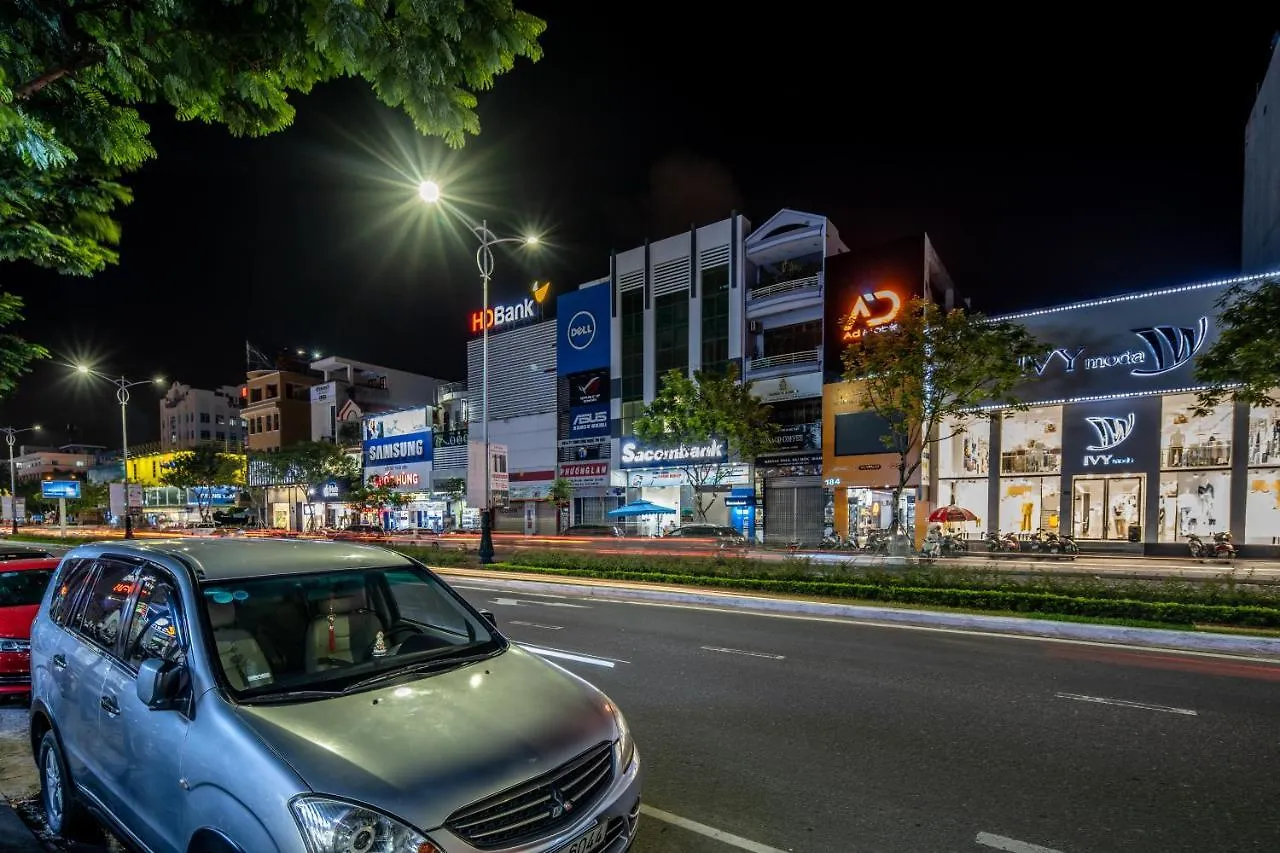 Lotus Rock Hotel Da Nang